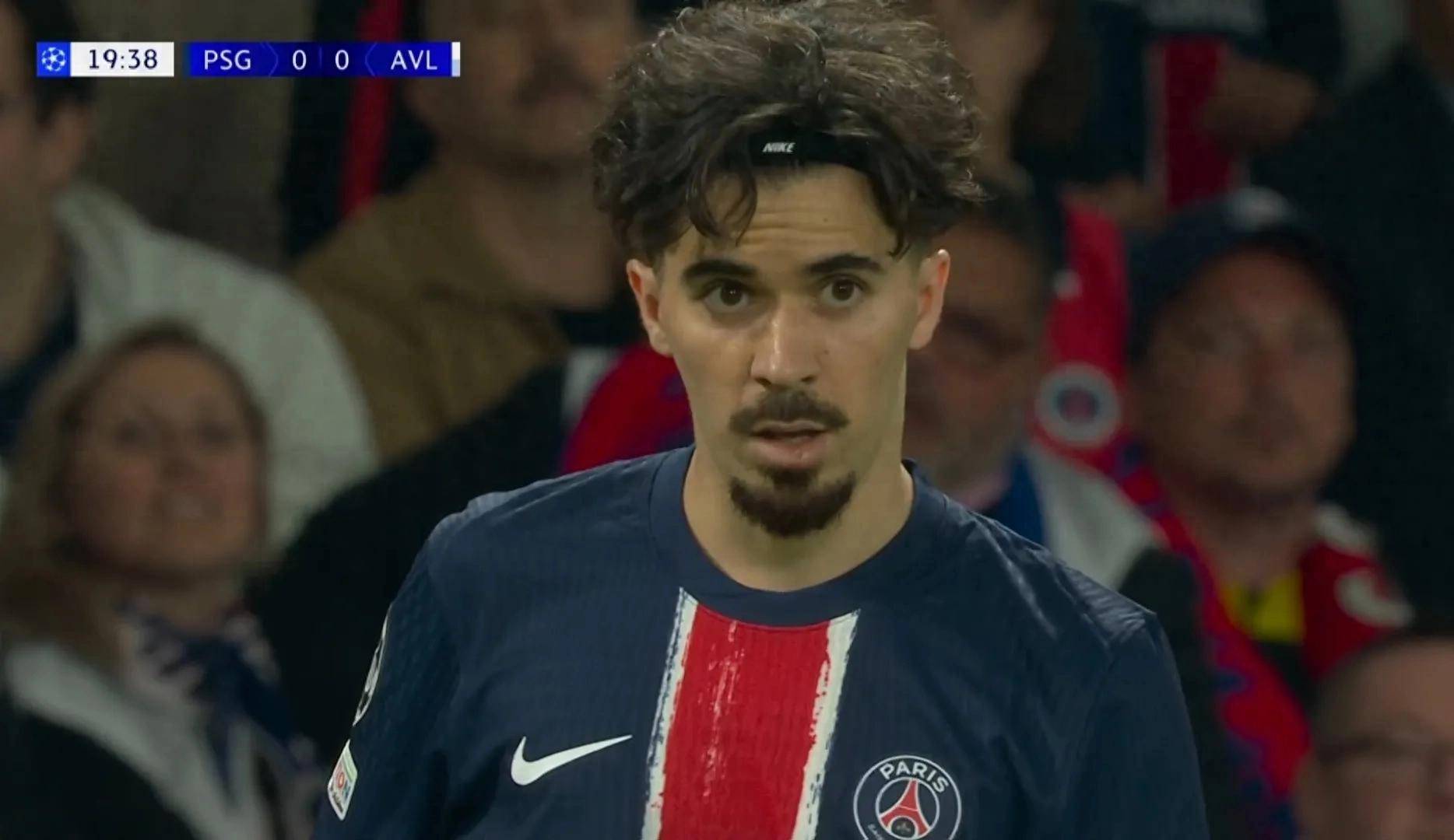 NG28-巴黎圣日耳曼引发争议！，莱万多夫斯基官方宣布重要助攻新规比赛高潮迭起的简单介绍